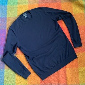 H&M men’s crewneck sweater, size medium, navy blue
